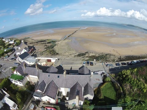 Sea View Guest House Bed and Breakfast in Wales