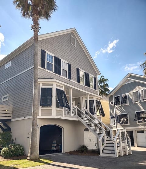 113 Waters Edge Community House in Folly Beach