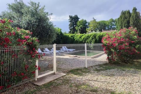 Domaine Guiton Le Colombier House in Grignan