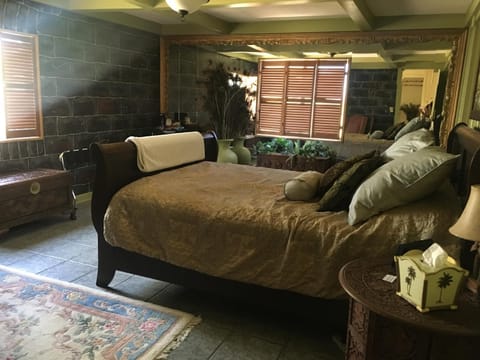 Shady Lady Bed and Breakfast Bed and Breakfast in Death Valley