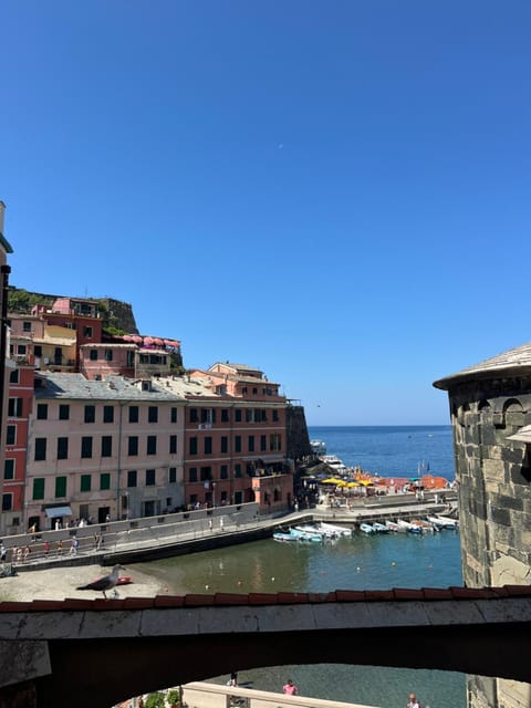 City view, Sea view