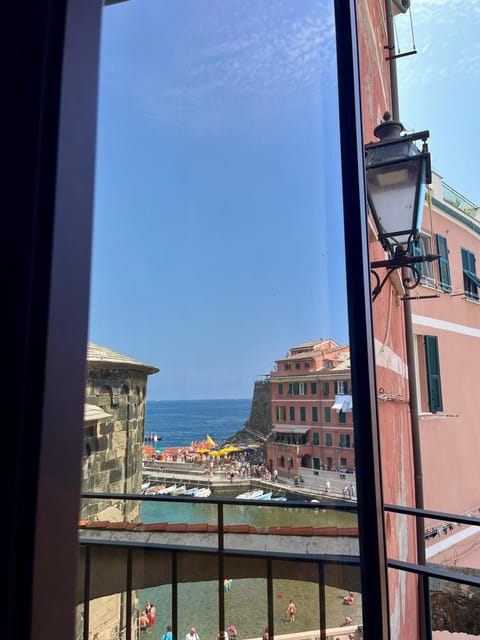 View (from property/room), City view, Sea view
