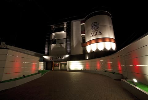 Property building, Facade/entrance, Night