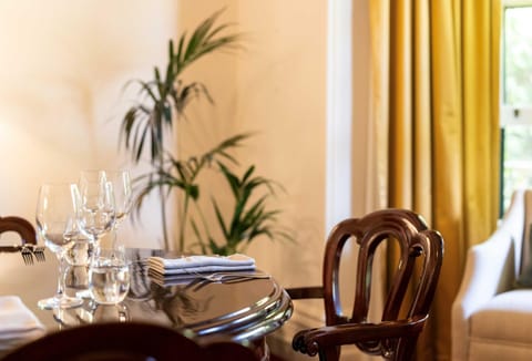 The Lodge at Seppeltsfield Bed and Breakfast in Marananga