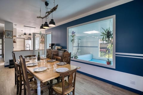 Plage à 300 m, piscine 29 degrés, 5 chambres, 4 sdb, calme Villa in Bénodet