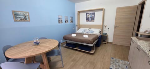 Bed, Living room