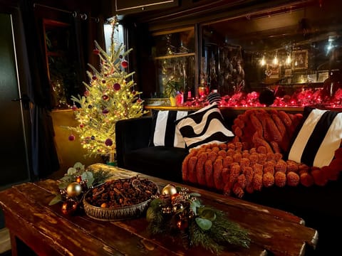 The Velvet Hideaway House in Burnham-on-Sea