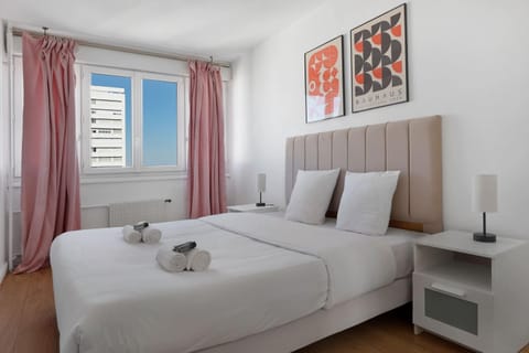 Confort & Calme 5 pers Rue des Mariniers Apartment in Paris