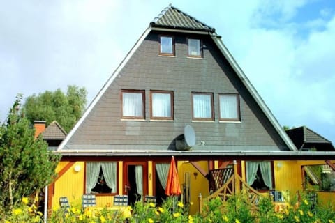 Property building, Balcony/Terrace, pet friendly