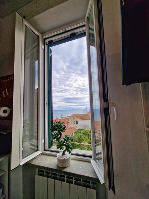Free Parking Sanremo - Panoramic Terrace with Sea View Apartment in Sanremo