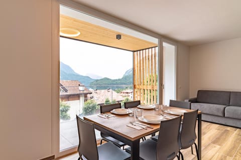 View (from property/room), Balcony/Terrace, Living room, Dining area