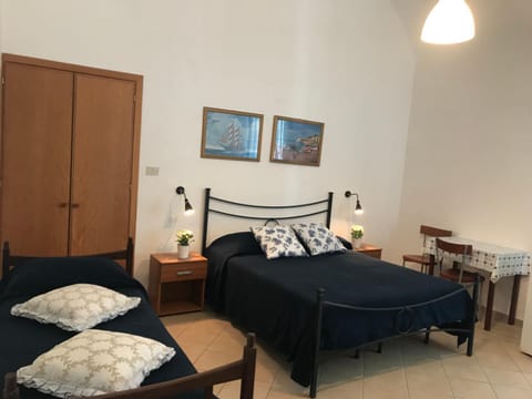 Clorinda - Immobilevante Bed and Breakfast in Ponza