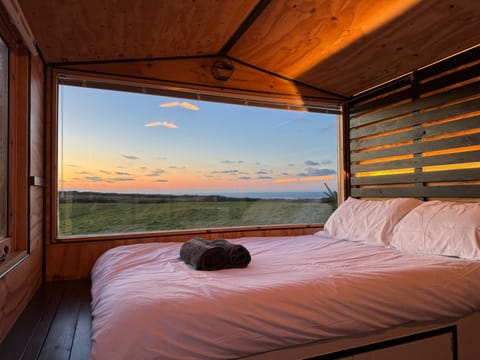 Bed, View (from property/room), Bedroom, Sunset, towels