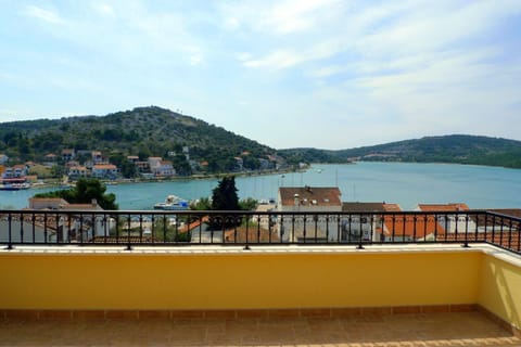 Balcony/Terrace, Mountain view, Sea view