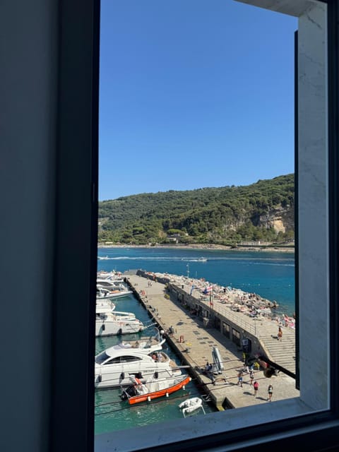 Day, Sea view