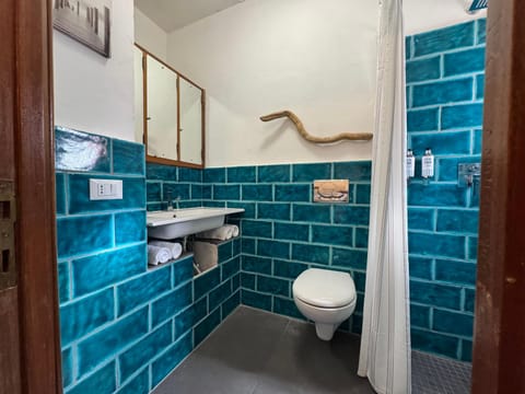 Shower, Bathroom, towels