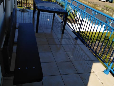 Appartement au 1er étage avec terrasse - 2 chambres, 4 personnes, parking face à la mer - FR-1-843-36 Apartment in Le Croisic