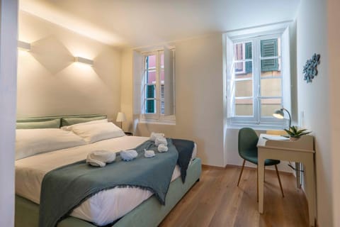 Bedroom, air conditioner