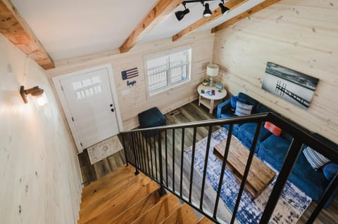 Relaxing Cabin Retreat with private beach swimming area Cabin in Piney