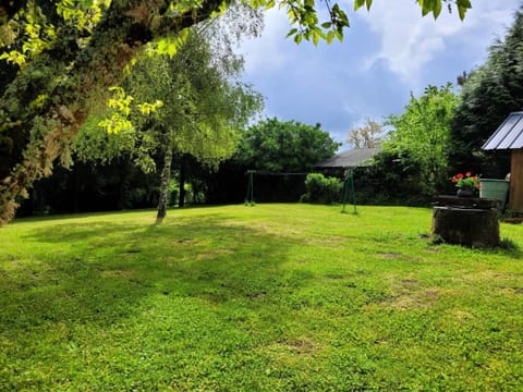 Gîte de France Chez baptiste 2 épis - Gîte de France 4 personnes MAE-0013 Apartment in Auvergne-Rhône-Alpes