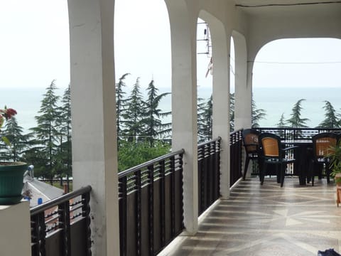 Guest House TeNi Bed and Breakfast in Batumi