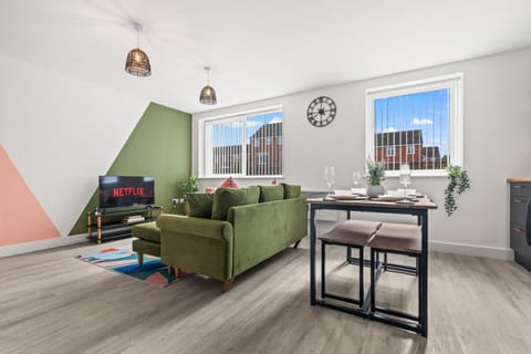 Living room, Seating area, Dining area