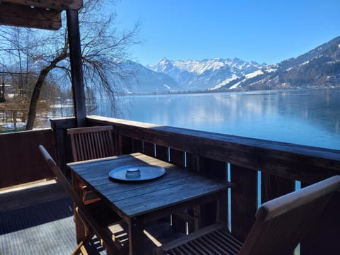 Natural landscape, View (from property/room), Balcony/Terrace, Lake view, Mountain view