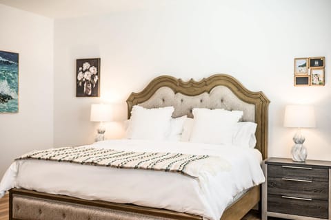 Spacious 5BR Getaway w Game Room & Modern Comfort House in Rancho Cucamonga