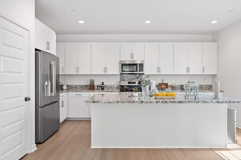 Spacious 5BR Getaway w Game Room & Modern Comfort House in Rancho Cucamonga