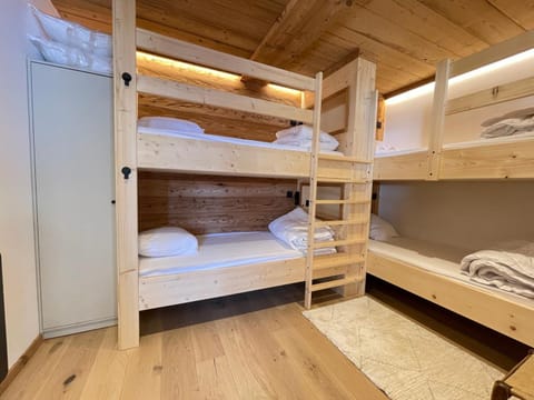 Appartement de charme pour 8 pers. au pied des pistes avec WIFI et Parking - FR-1-505-224 Apartment in Notre-Dame-de-Bellecombe