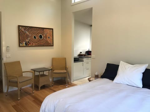 SIGNAL BOX Short Stay Bed and Breakfast in Gembrook