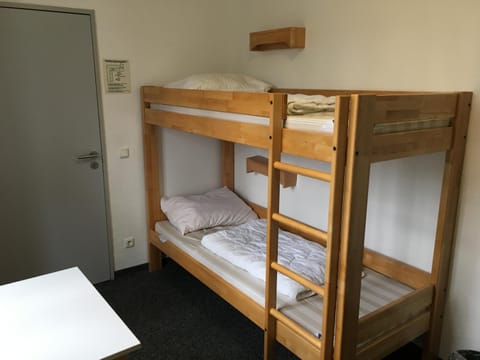 Photo of the whole room, Decorative detail