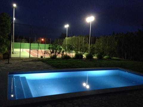 Tennis court, Swimming pool