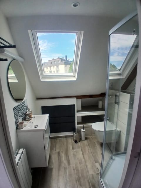 Toilet, Bathroom
