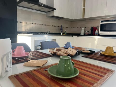 Dining area, Breakfast