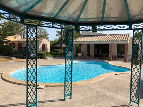 Patio, Pool view, Swimming pool, sunbed