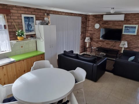 Ocean Beach Chalet 16 Maison in Jurien Bay