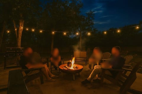 Patio, BBQ facilities, Seating area