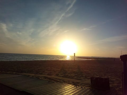 Nearby landmark, Spring, Off site, Beach, Sunset