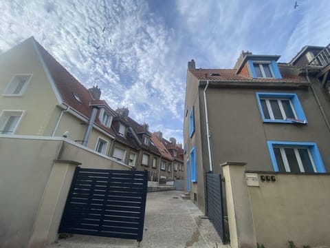 Sauna et Cosy 50m de la Mer avec Parking privé Apartment in Le Portel