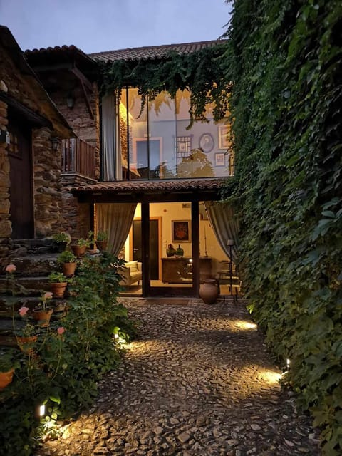 Casa de Baixo - Nature Hotel Farm Stay in Coimbra District, Portugal