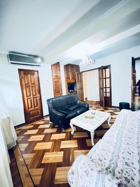 Apartment Haidar Abashidze Condo in Batumi