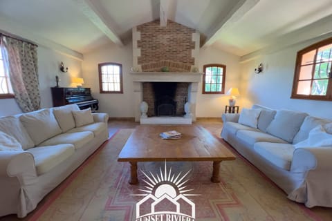 LA ROURETANE Pool AirCo for 10 By Sunset Villa in Roquefort-les-Pins