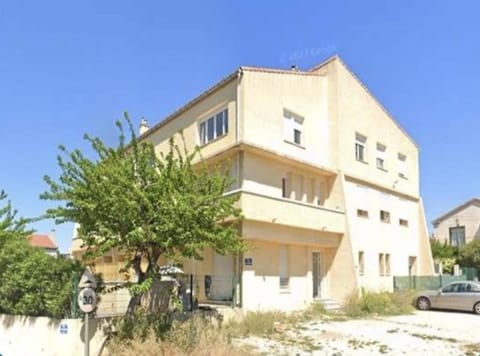 Modern & Quiet - 2 Bedroom Apartment with Sea Views Apartment in Provence-Alpes-Côte d'Azur