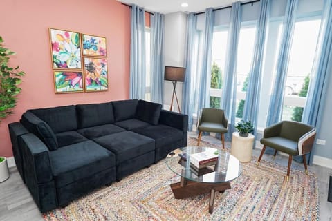 Living room, Seating area