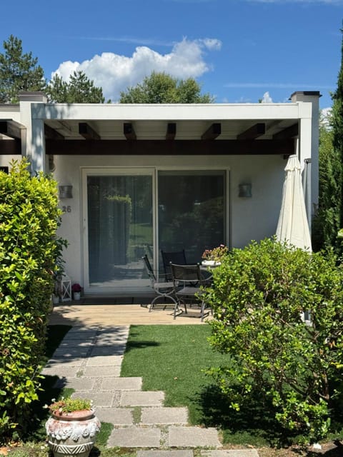 Eden Patio 26 House in Iseo
