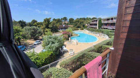 Property building, Garden, Garden, Balcony/Terrace, Garden view, Pool view, Swimming pool, sunbed