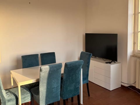Emiliana House Apartment in Sarzana