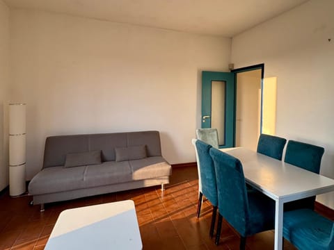 Emiliana House Apartment in Sarzana
