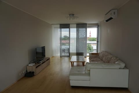 Day, Living room, City view, Landmark view